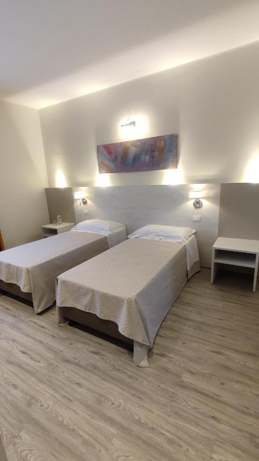 Confidence Hotel San Silvestro San Prospero Exterior foto